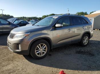  Salvage Kia Sorento