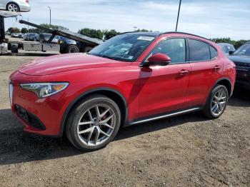  Salvage Alfa Romeo Stelvio