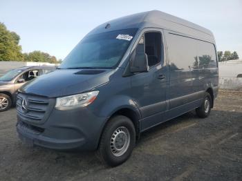  Salvage Mercedes-Benz Sprinter