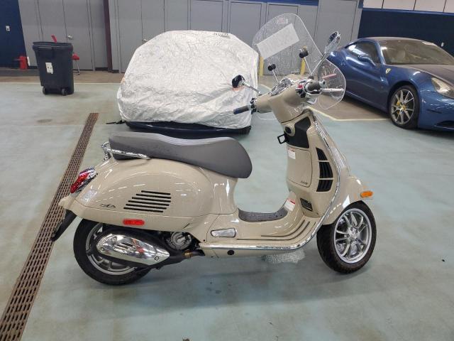  Salvage Vespa Gts Sei Gi