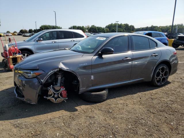  Salvage Alfa Romeo Giulia Sup