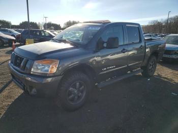  Salvage Nissan Titan