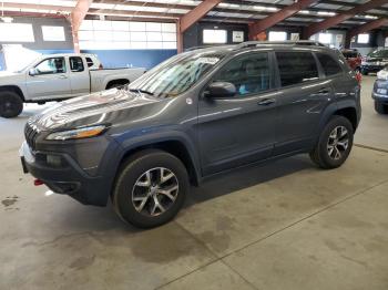  Salvage Jeep Cherokee