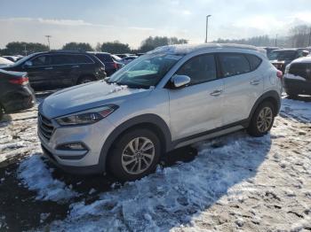  Salvage Hyundai TUCSON