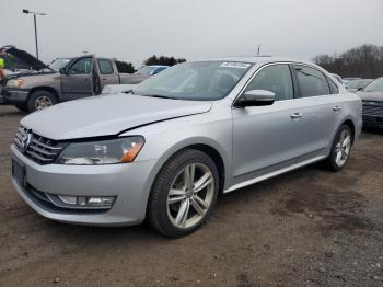  Salvage Volkswagen Passat