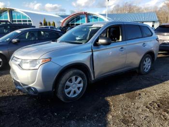  Salvage Mitsubishi Outlander