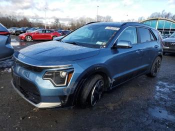  Salvage Kia Niro