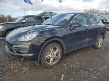  Salvage Porsche Cayenne