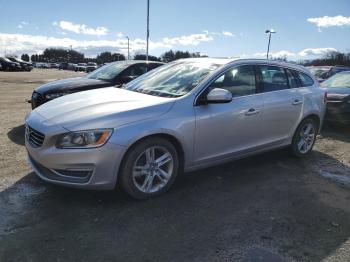  Salvage Volvo V60