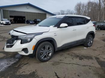  Salvage Kia Seltos