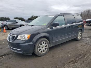  Salvage Chrysler Minivan