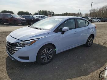  Salvage Nissan Versa