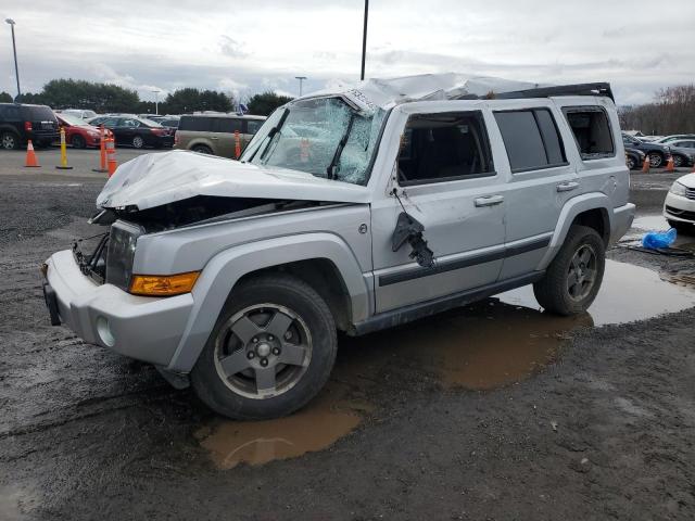  Salvage Jeep Commander