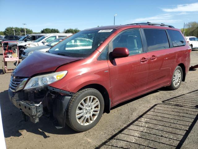  Salvage Toyota Sienna