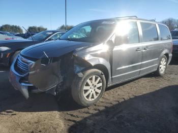  Salvage Chrysler Minivan