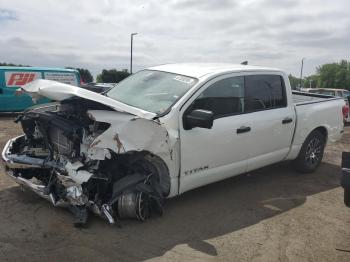  Salvage Nissan Titan