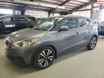  Salvage Nissan Kicks