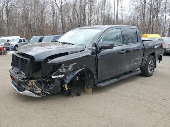  Salvage Nissan Titan