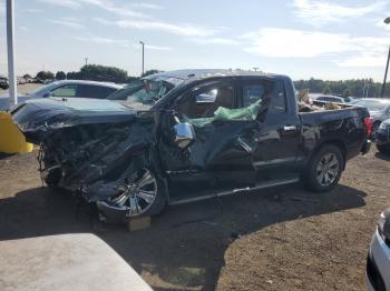  Salvage Nissan Titan
