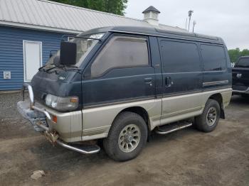  Salvage Mitsubishi Delica