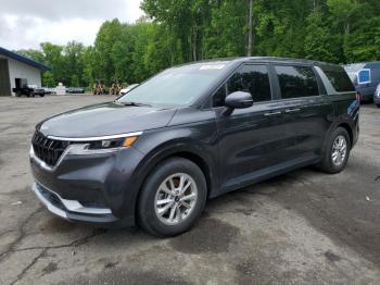  Salvage Kia Carnival