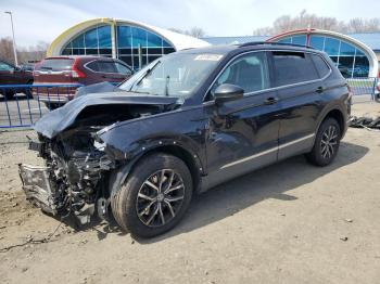  Salvage Volkswagen Tiguan
