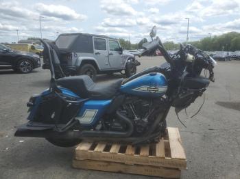  Salvage Harley-Davidson Fltrxst
