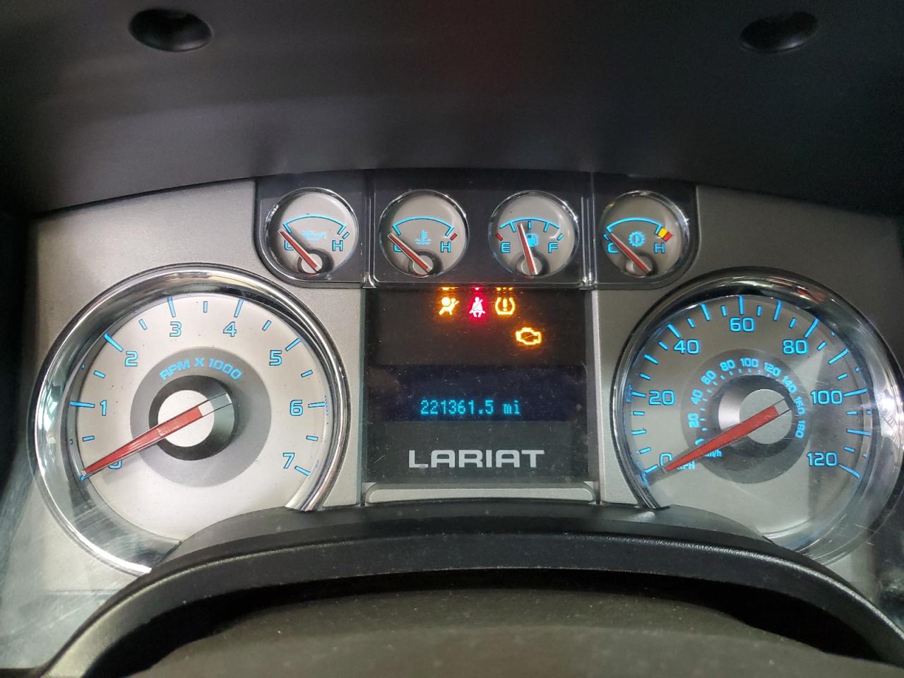 Ford F-150 Supercrew Image 12