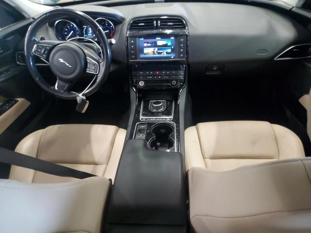 Jaguar XE Premium Image 8