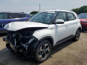  Salvage Hyundai VENUE