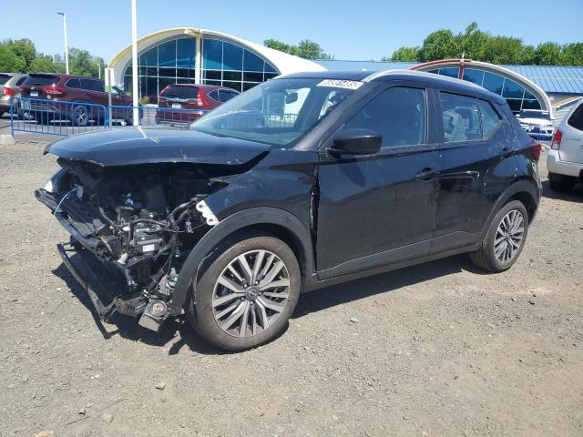  Salvage Nissan Kicks