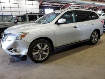  Salvage Nissan Pathfinder