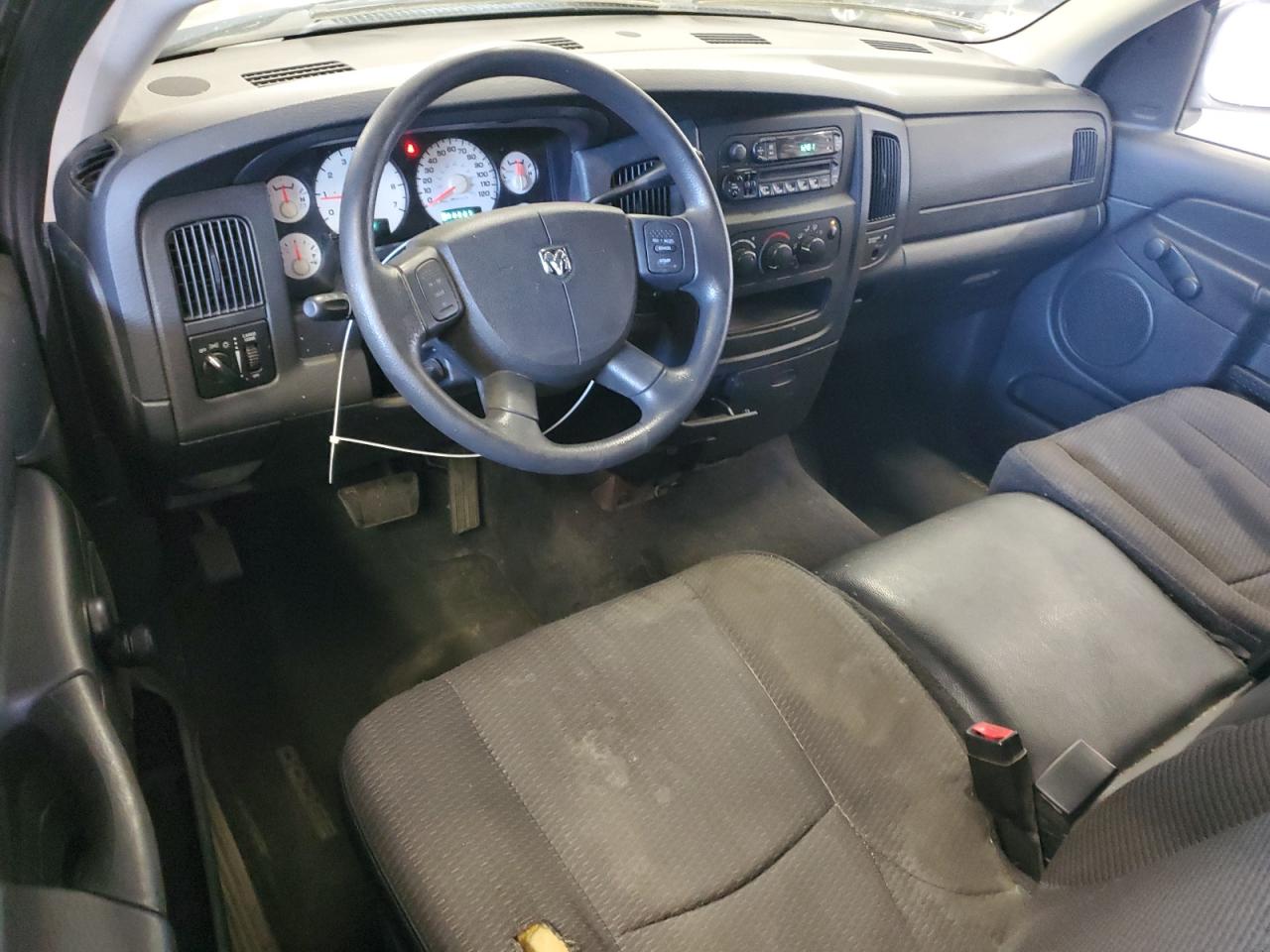 Dodge Ram 1500 St Image 12