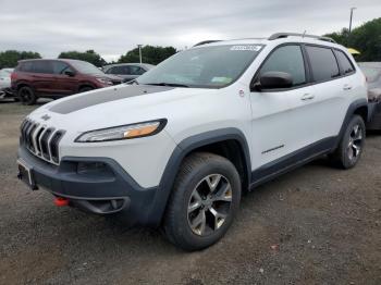  Salvage Jeep Cherokee