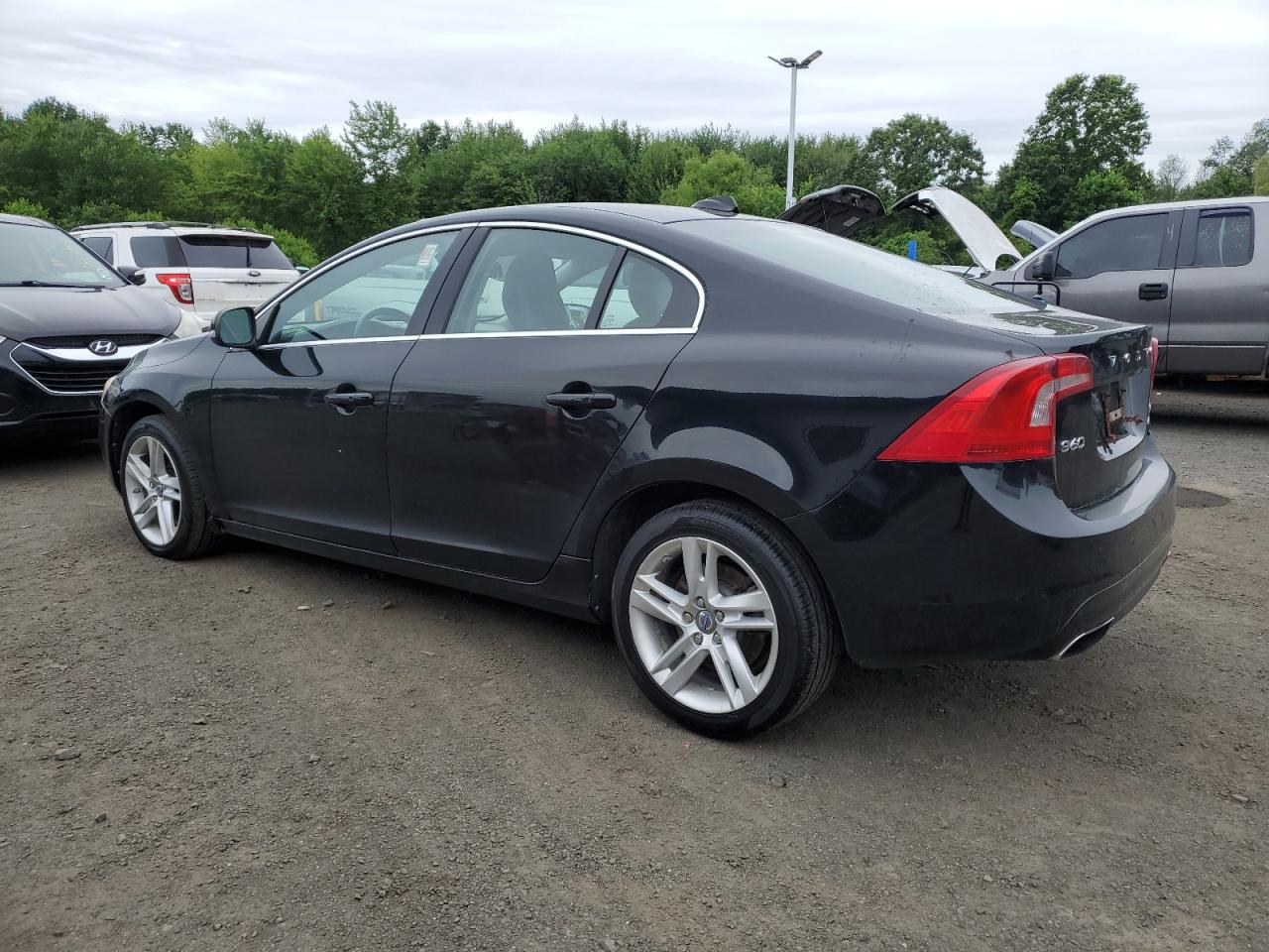 Volvo S60 T5 Image 2