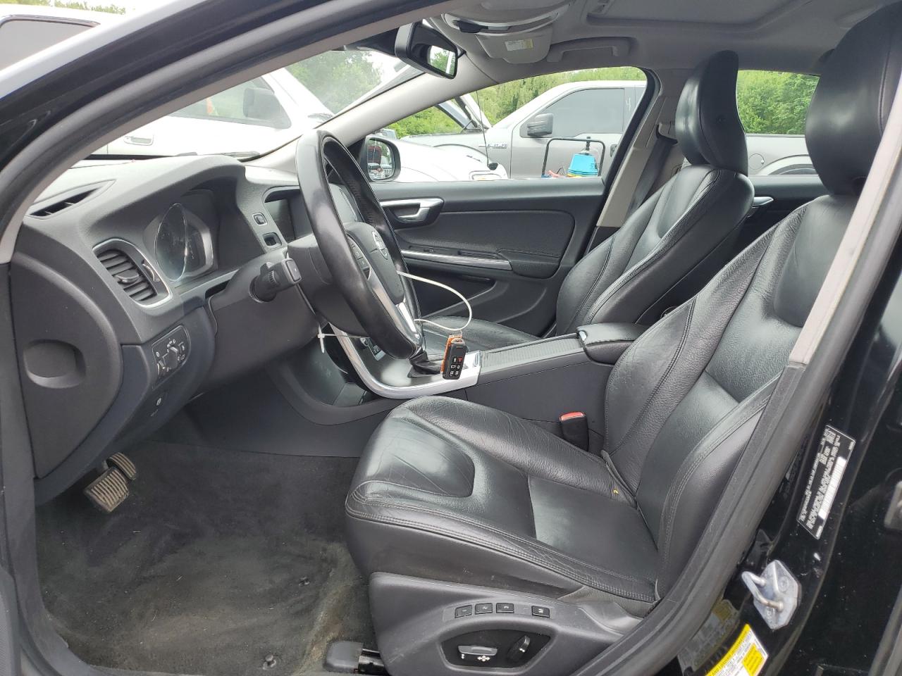 Volvo S60 T5 Image 3