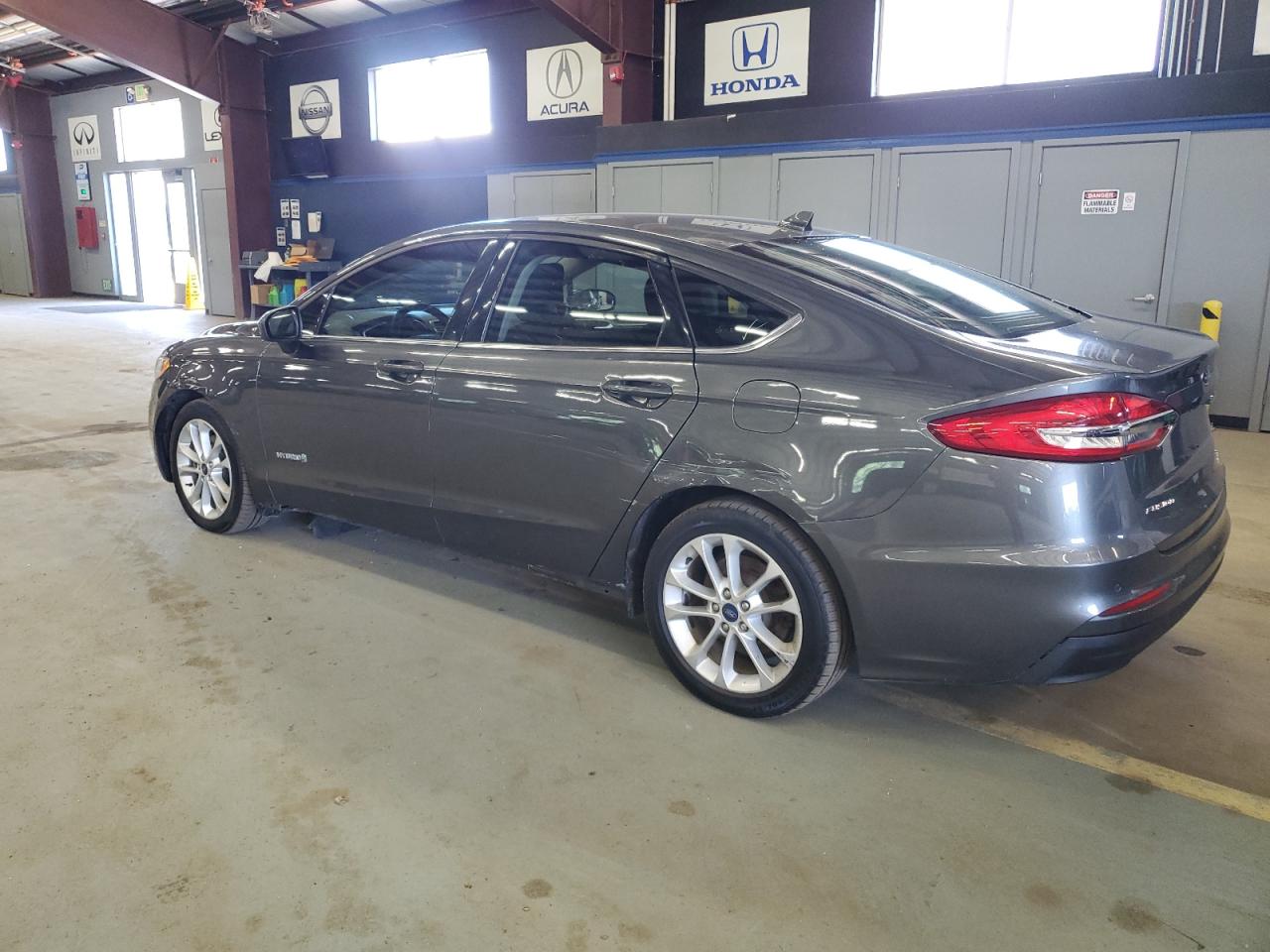 Ford Fusion Se Image 2
