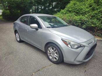  Salvage Toyota Yaris