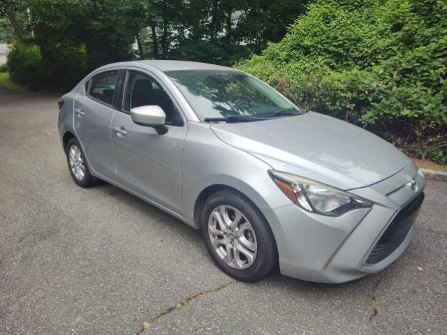  Salvage Toyota Yaris