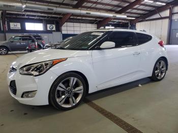  Salvage Hyundai VELOSTER