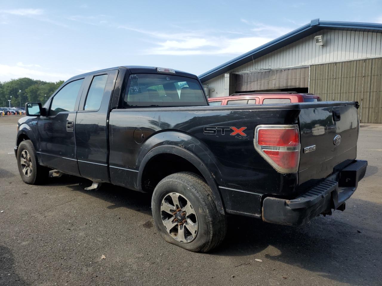 Ford F-150 Super Cab Image 9