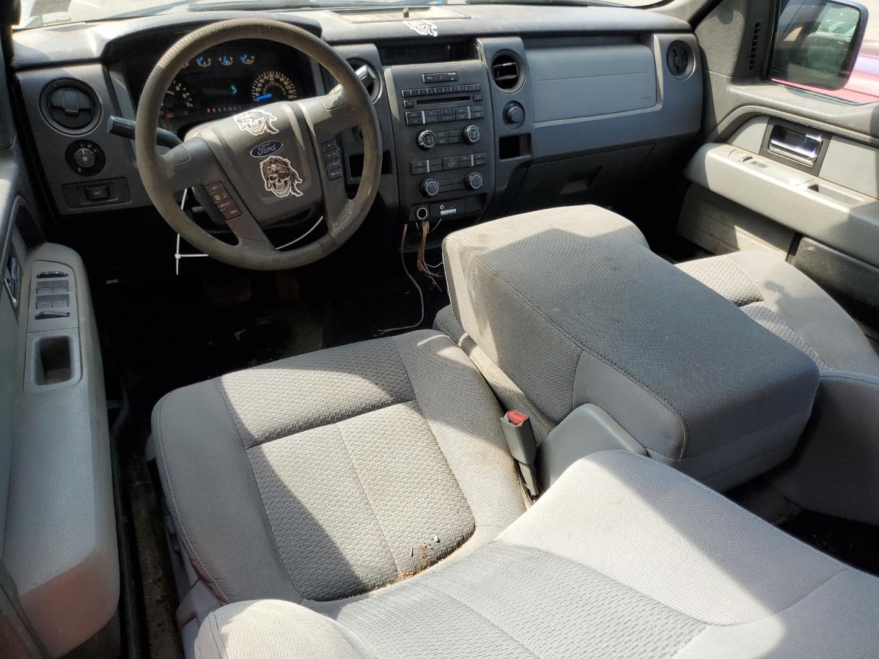 Ford F-150 Super Cab Image 6