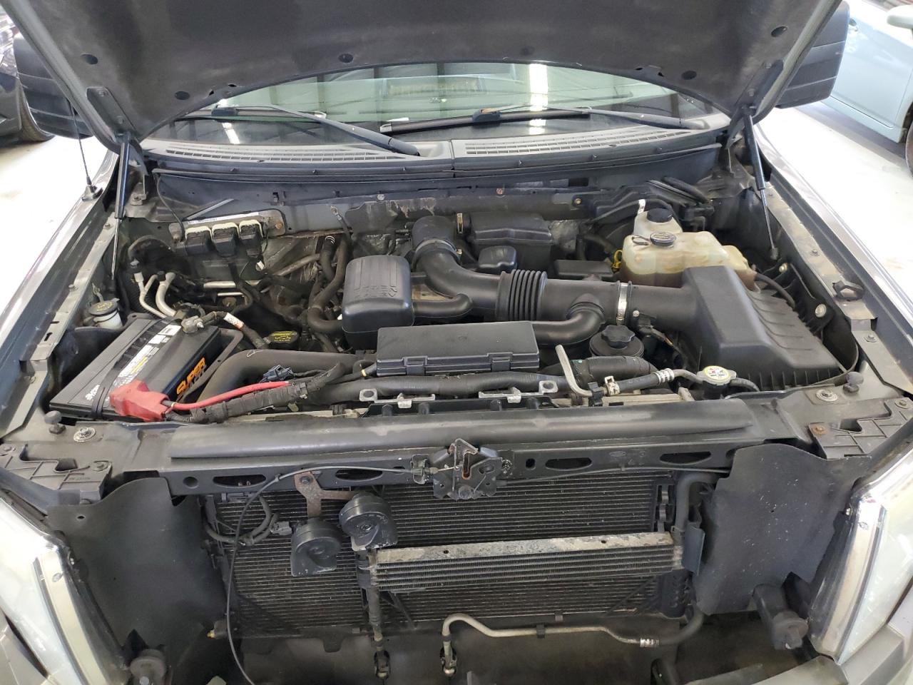 Ford F-150 Supercrew Image 2