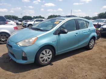  Salvage Toyota Prius
