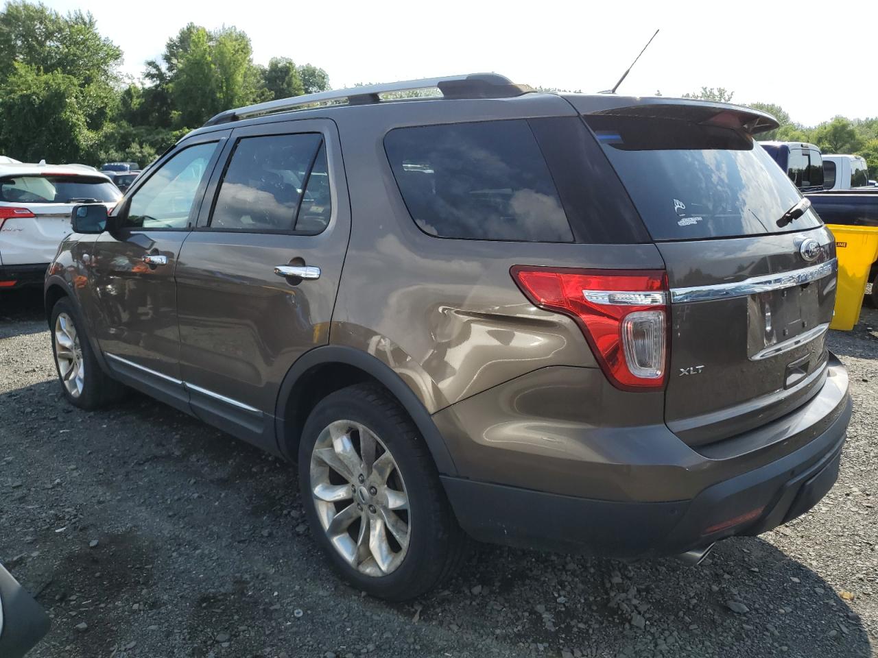 Ford Explorer Xlt Image 7
