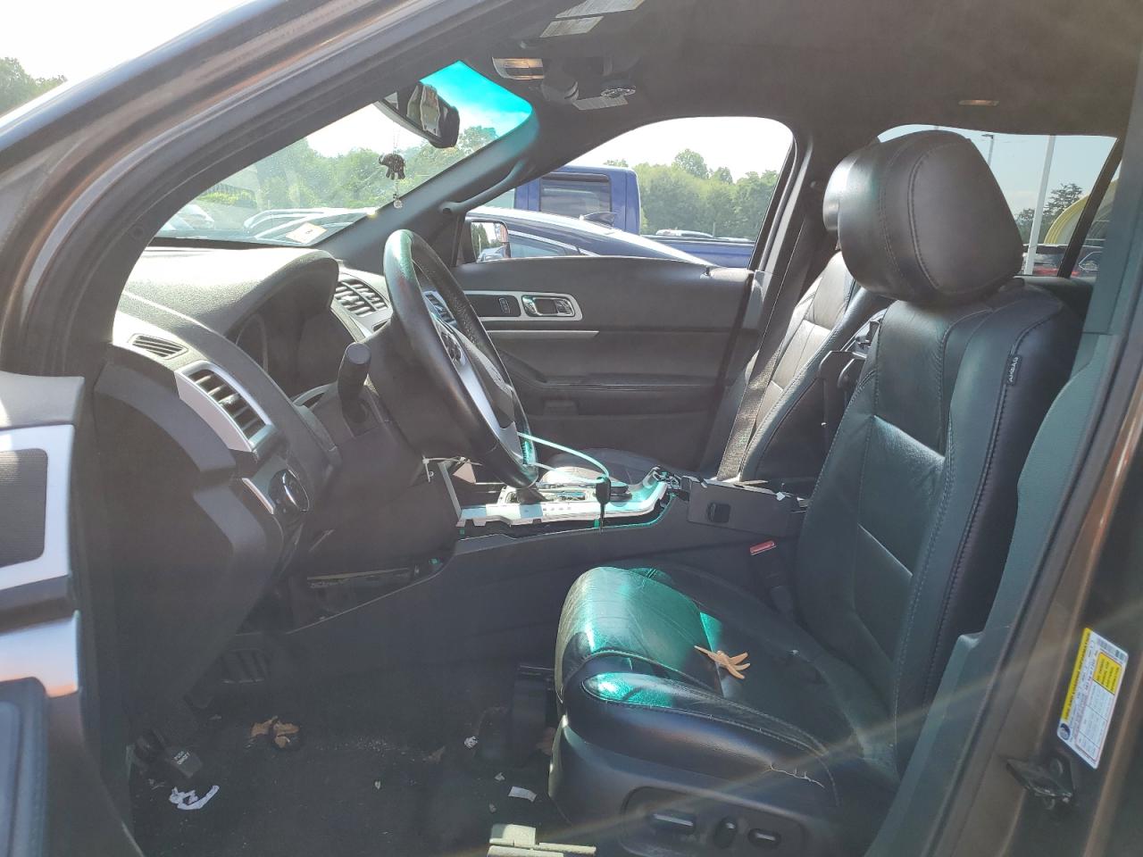 Ford Explorer Xlt Image 11