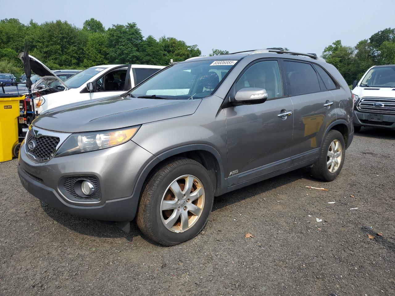 Kia Sorento Base Image 1