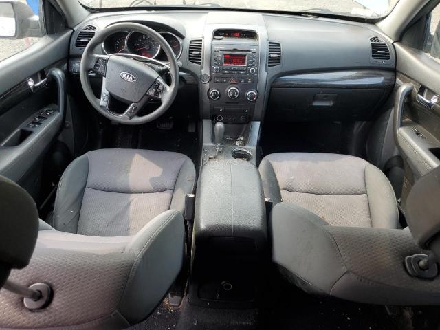 Kia Sorento Base Image 8