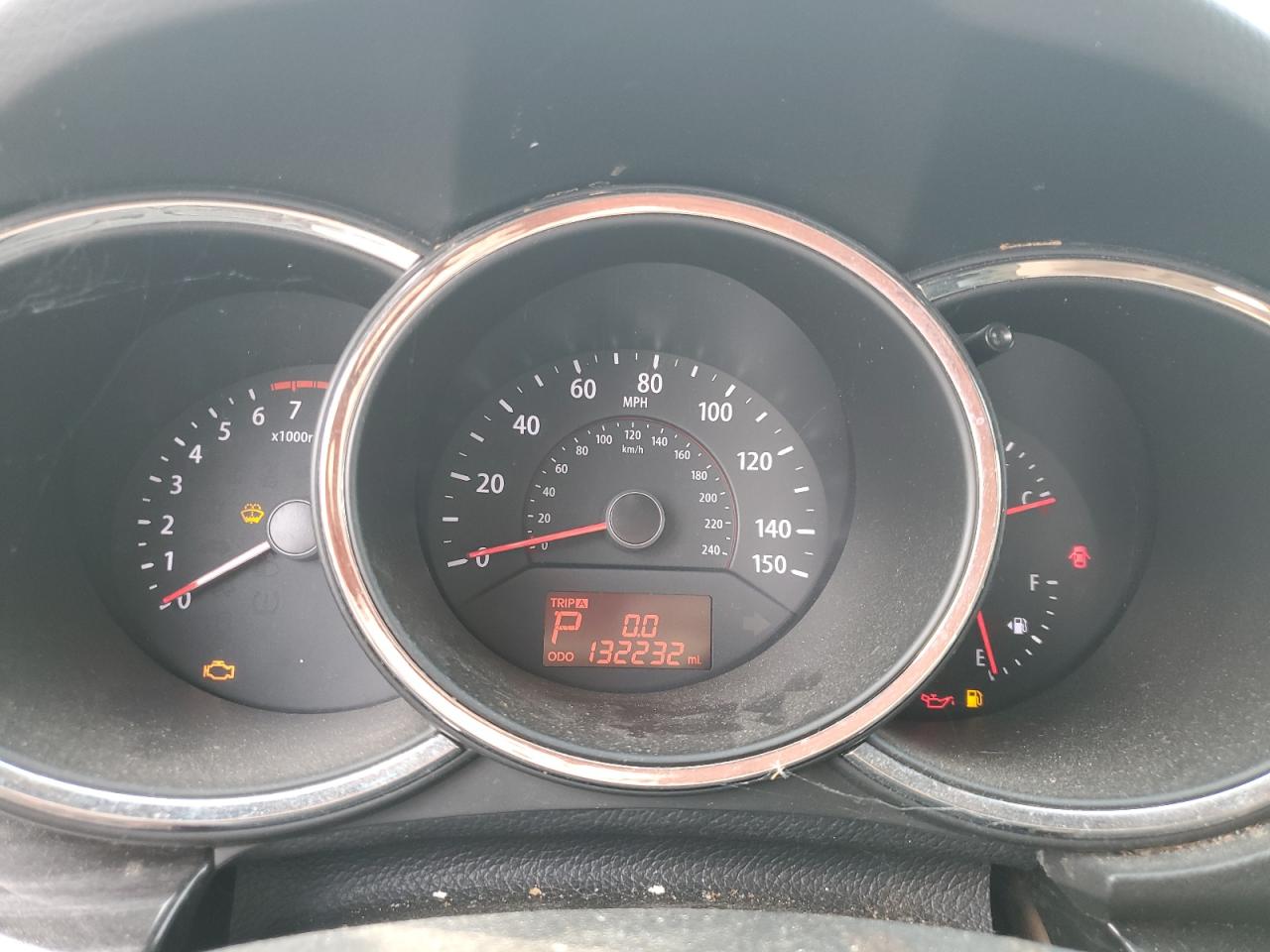 Kia Sorento Base Image 12