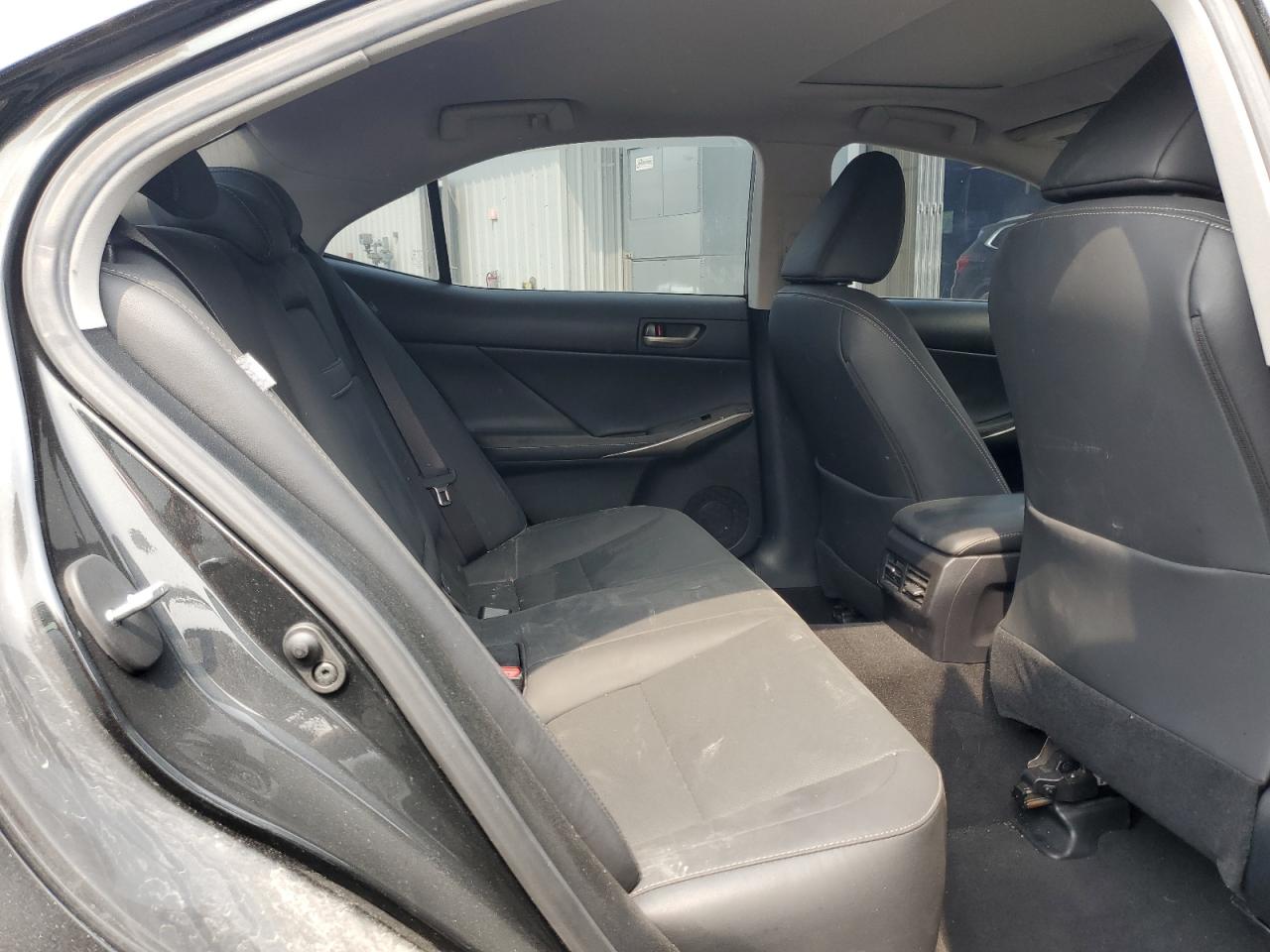 Lexus Is 300 Image 9